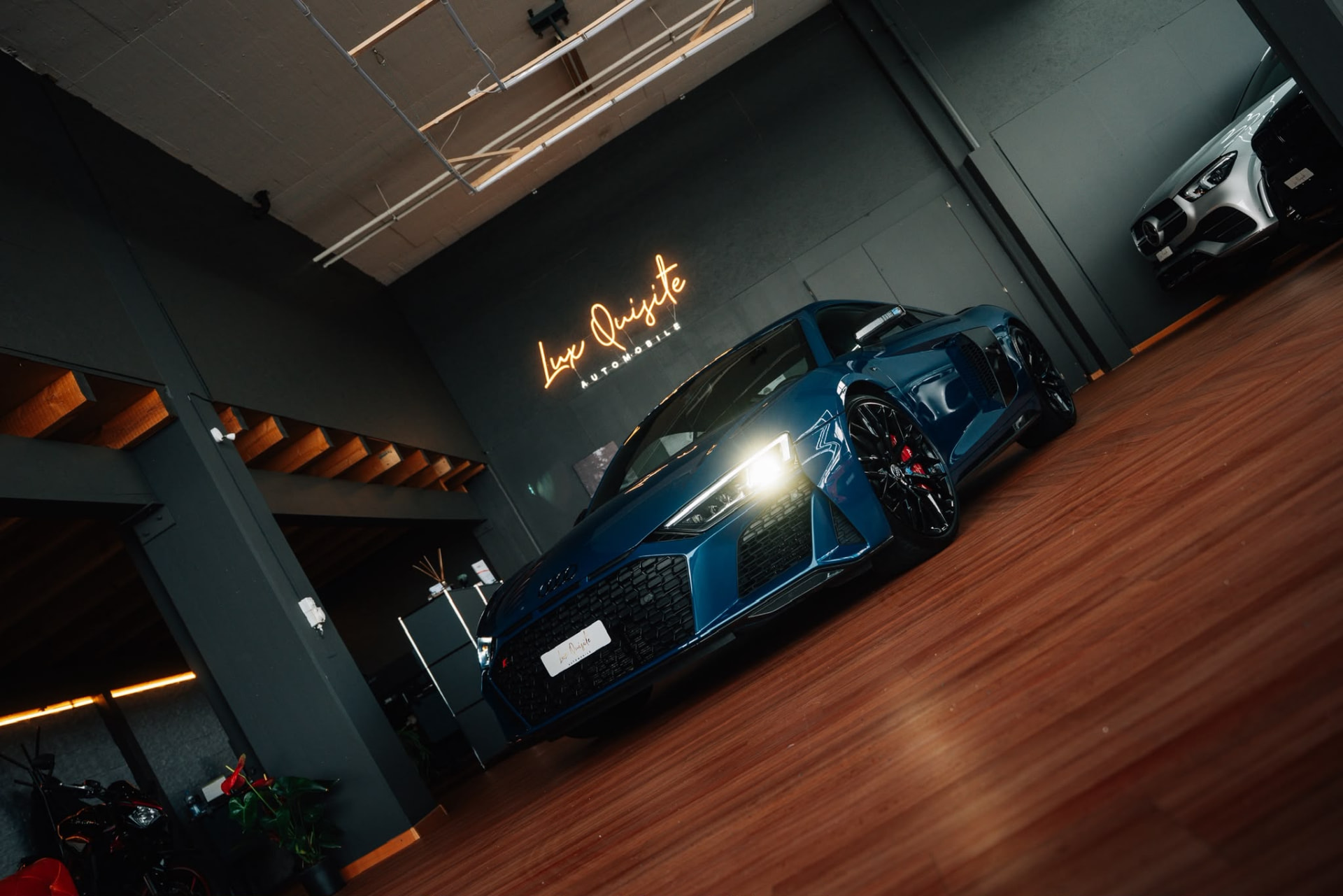 LUX QUISITE Showroom